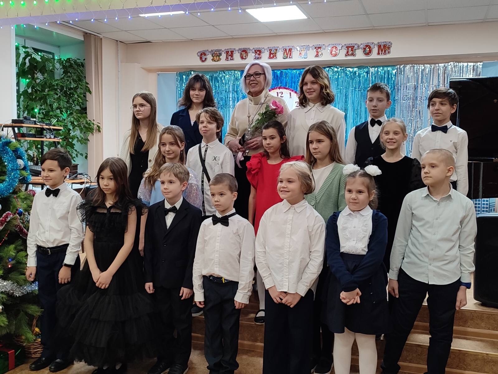24.12.2023 — концерт учащихс¤ класса фортепиано педагога Ѕалашовой Ћ.ћ.